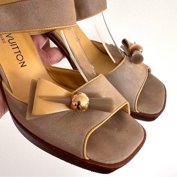 Louis Vuitton LV Vintage Slingback Heels Butter Yellow and tan Size EU 37.5 - Picture 8 of 11